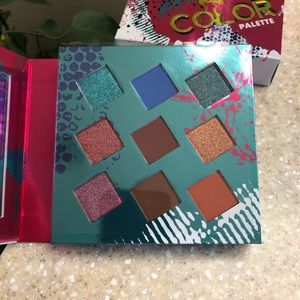 Hank & Henry Living In Color Eyeshadow Palette